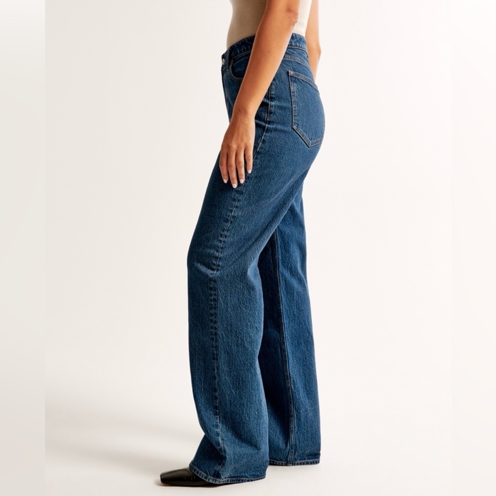 Abercrombie & Fitch Women's High Rise Jeans - Dark Blue - Picture 3 of 13